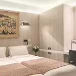 Hotel Cambon
