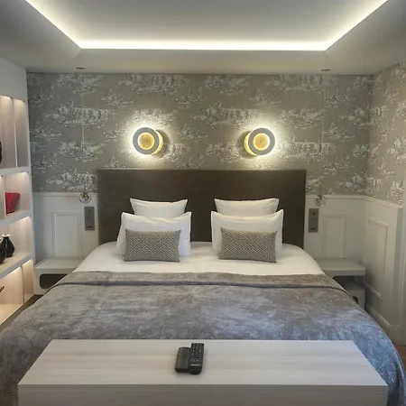 Cambon Hotel 4*